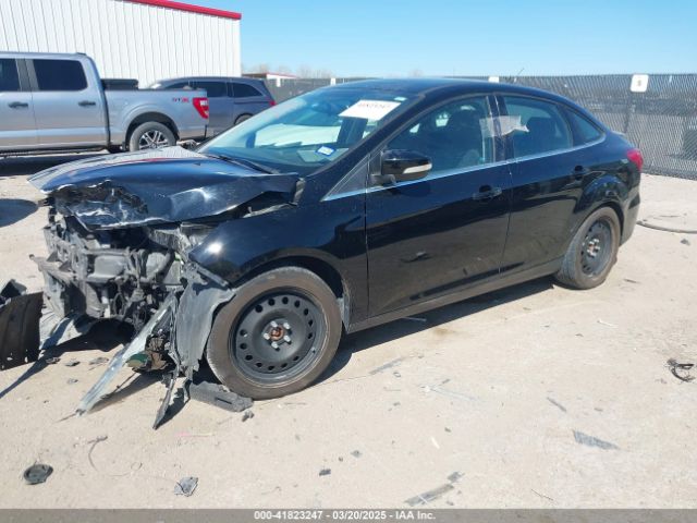 1FADP3J24HL295571 Ford Focus Titanium