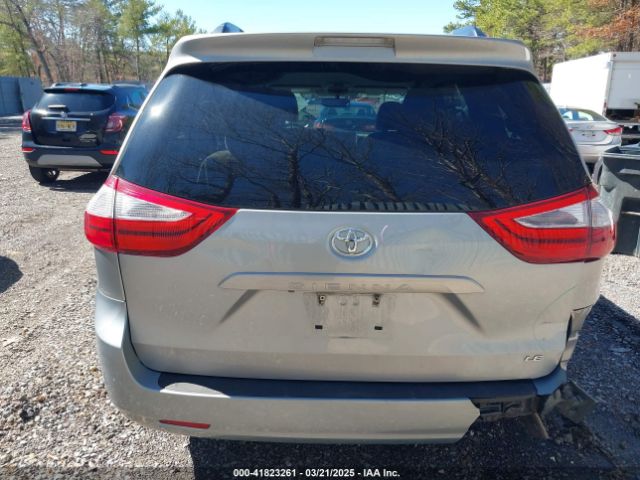 5TDKZ3DC0HS823184 Toyota Sienna Le 8 Passenger