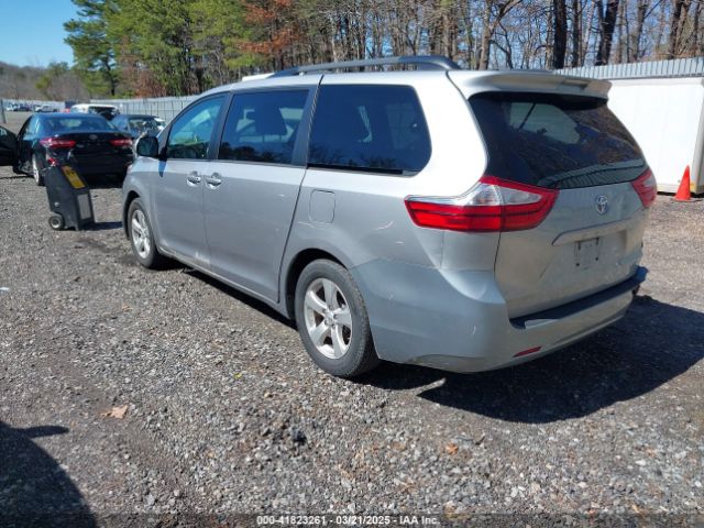 5TDKZ3DC0HS823184 Toyota Sienna Le 8 Passenger