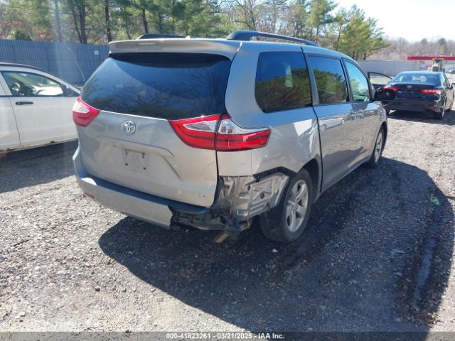 5TDKZ3DC0HS823184 Toyota Sienna Le 8 Passenger