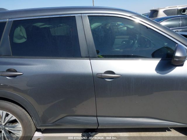 5N1BT3BA4NC717459 Nissan Rogue Sv Fwd