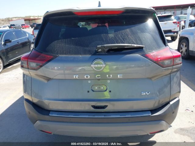 5N1BT3BA4NC717459 Nissan Rogue Sv Fwd
