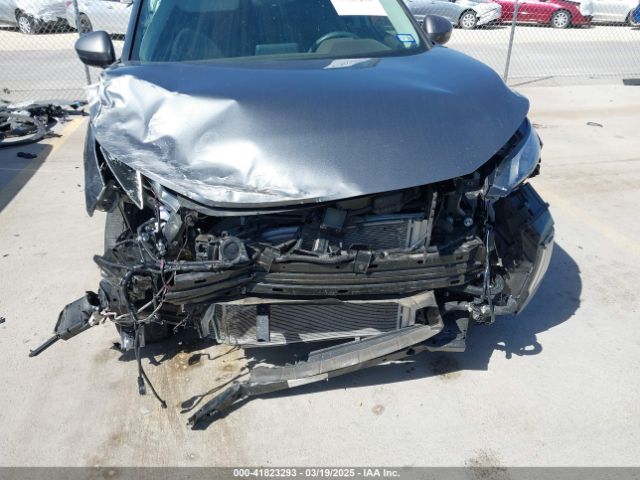 5N1BT3BA4NC717459 Nissan Rogue Sv Fwd