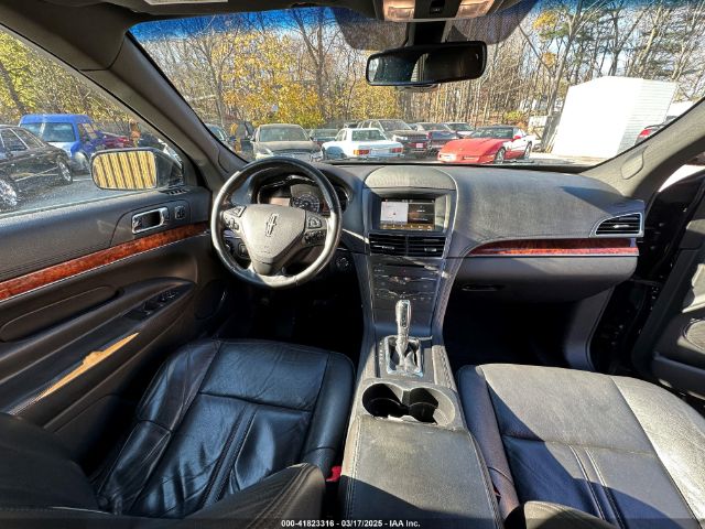 2LMHJ5NK6JBL02688 Lincoln MKT