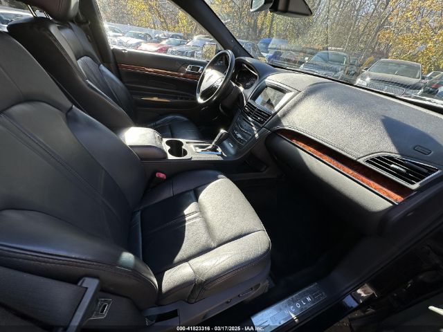 2LMHJ5NK6JBL02688 Lincoln MKT
