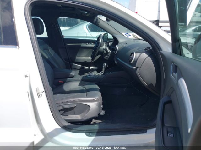 2015 AUDI A3 WAUACGFF0F1033693 Photo 4