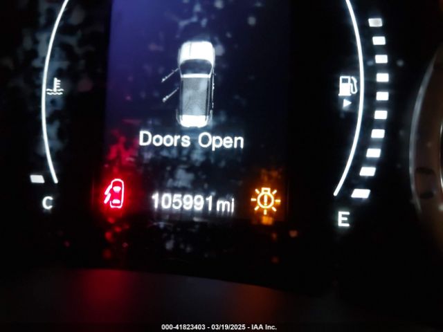 ZACCJBBB8HPF87526 Jeep Renegade Latitude 4x4