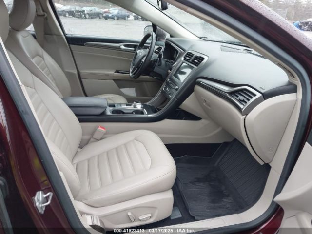 3FA6P0T98HR261507 Ford FUSION SE