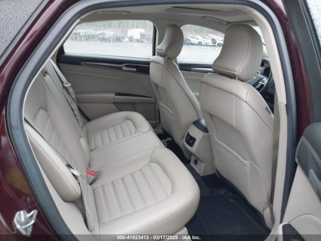 3FA6P0T98HR261507 Ford FUSION SE