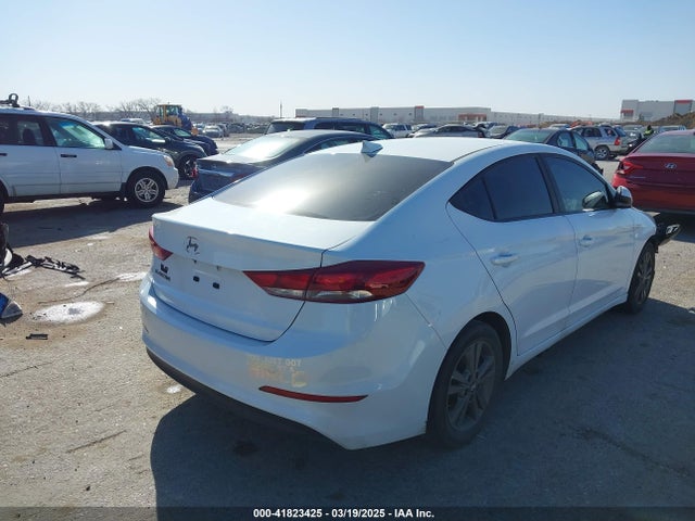 5NPD84LF0JH368412 Hyundai ELANTRA SEL