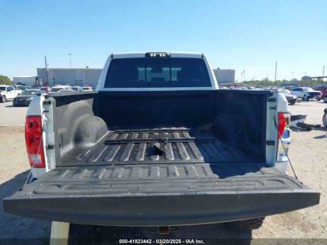 3C6UR5DL7JG290136 RAM 2500 Big Horn  4x4 6'4 Box