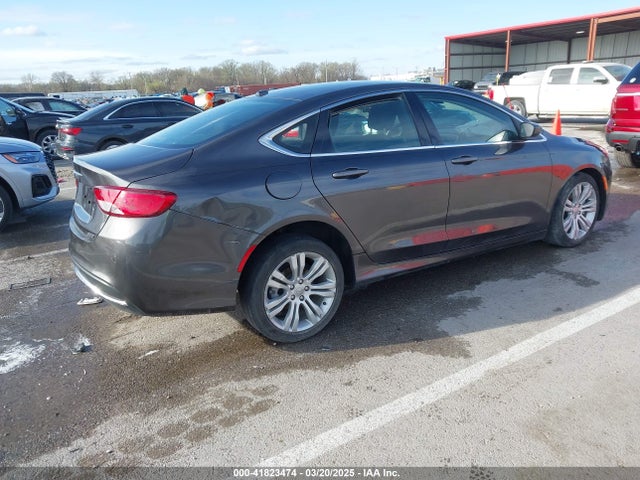 Chrysler 200 Limited 2015 1C3CCCABXFN528411 Image 4