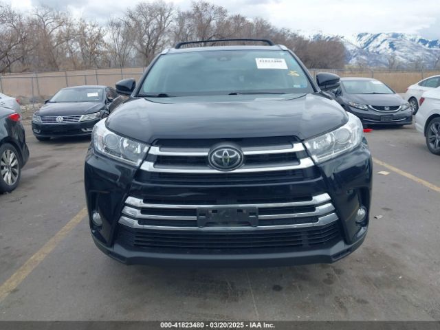 5TDDZRFH2JS904570 Toyota Highlander Limited