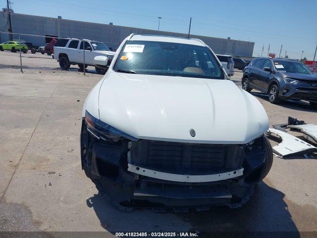 ZN661XUL4KX319060 Maserati Levante Granlusso