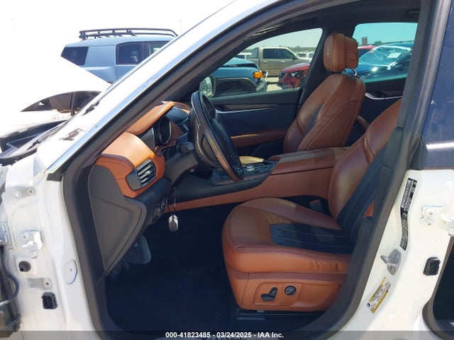 ZN661XUL4KX319060 Maserati Levante Granlusso