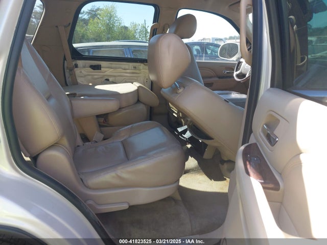 2011 CADILLAC ESCALADE 1GYS3AEF1BR148900 Photo 7