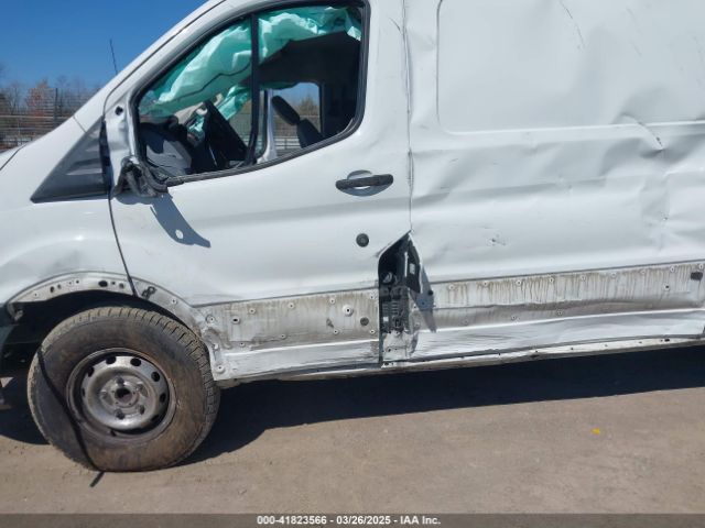 1FTYE2YG1GKB45497 Ford Transit-150