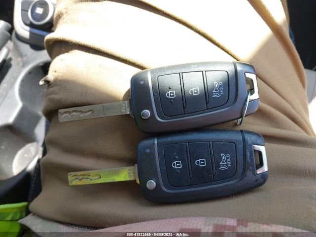 KMHRC8A39LU038177 Hyundai Venue Sel