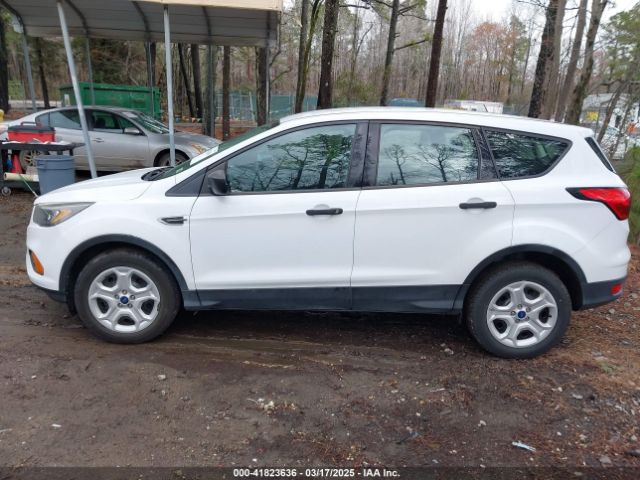 1FMCU0F71KUB48977 Ford ESCAPE S