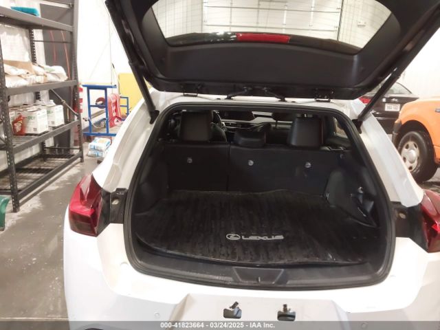 JTHP9JBH2L2025812 Lexus UX 250H