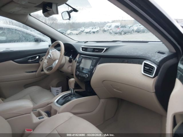 5N1AT2MVXFC911260 Nissan Rogue Sl