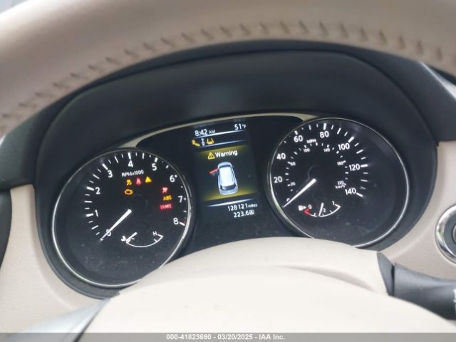 5N1AT2MVXFC911260 Nissan Rogue Sl