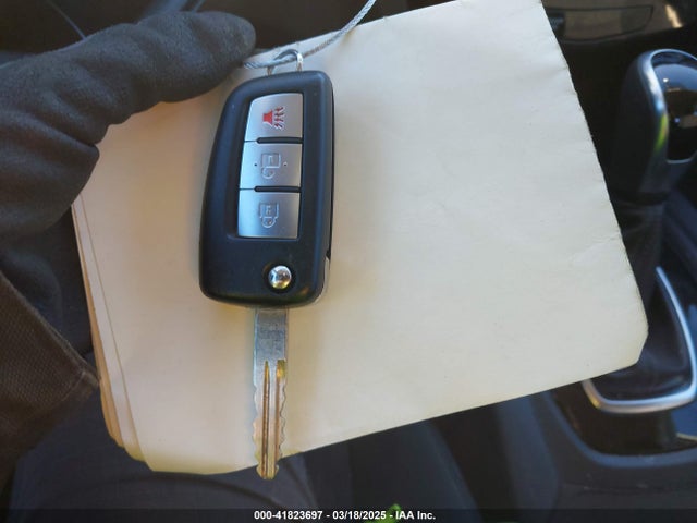 5N1AT2MV6HC784722 Nissan ROGUE S