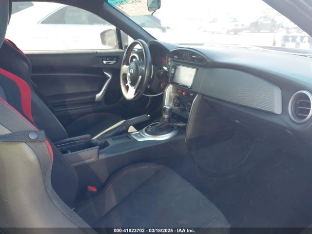 JF1ZNAA14G8709750 Scion FR-S