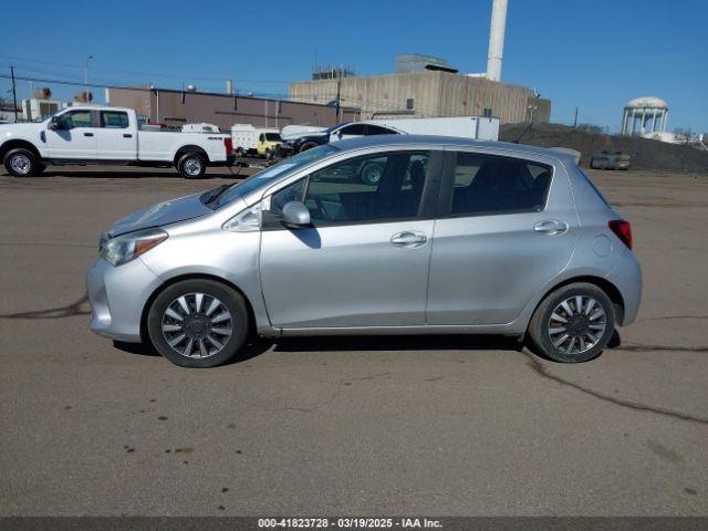 VNKKTUD38FA048576 Toyota YARIS L