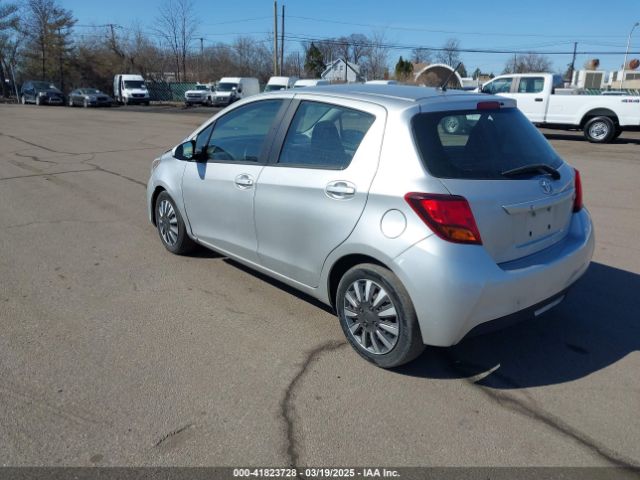 VNKKTUD38FA048576 Toyota YARIS L