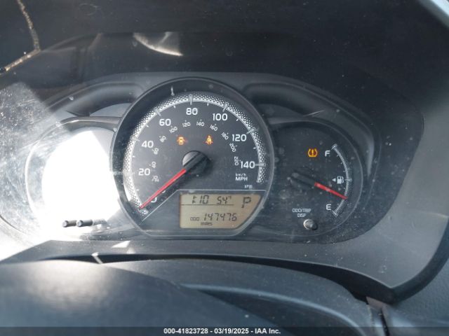 VNKKTUD38FA048576 Toyota YARIS L