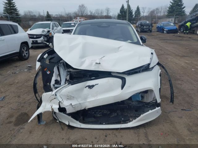 3FMTK3SUXRMA26877 Ford Mustang Mach-e Premium