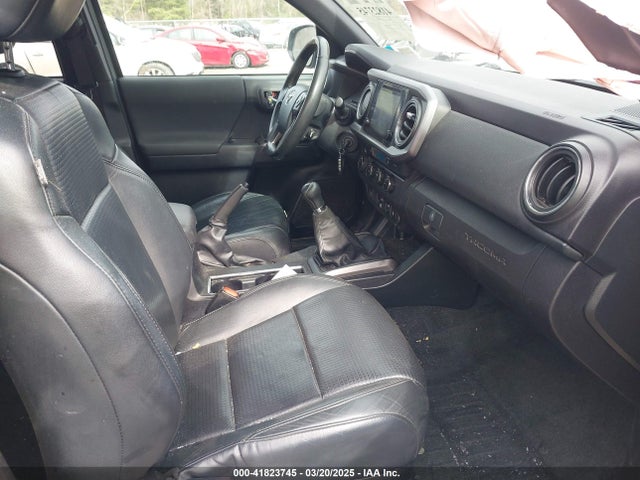 5TFCZ5AN8KX168893 Toyota Tacoma Trd Off Road