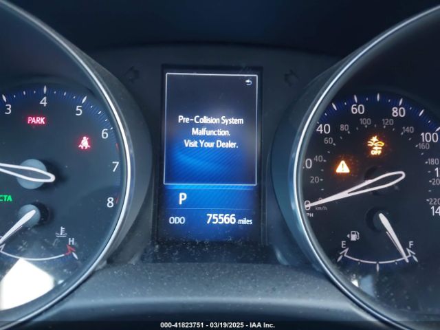 NMTKHMBX4JR035415 Toyota C-hr Xle Premium