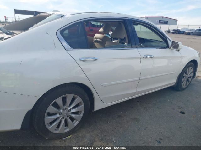 1HGCR3F97EA001322 Honda Accord Touring