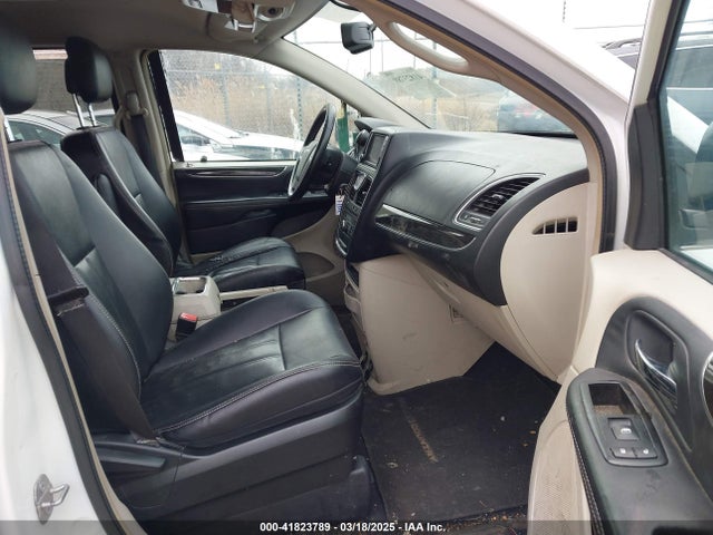 2C4RC1BG7ER404442 Chrysler Town & Country Touring