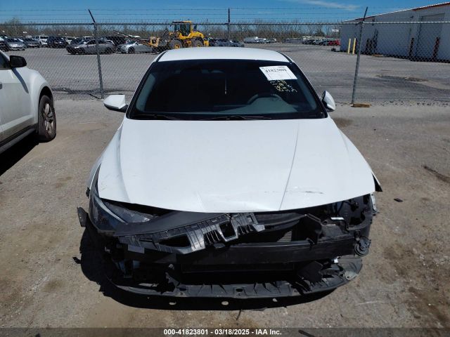 5NPLL4AG3MH049970 Hyundai ELANTRA SE