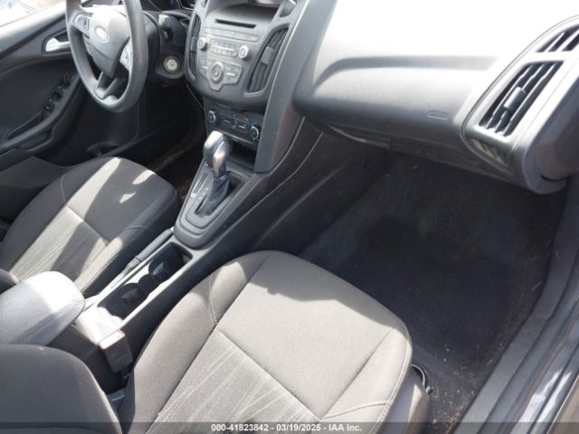 1FADP3F24GL355808 Ford FOCUS SE