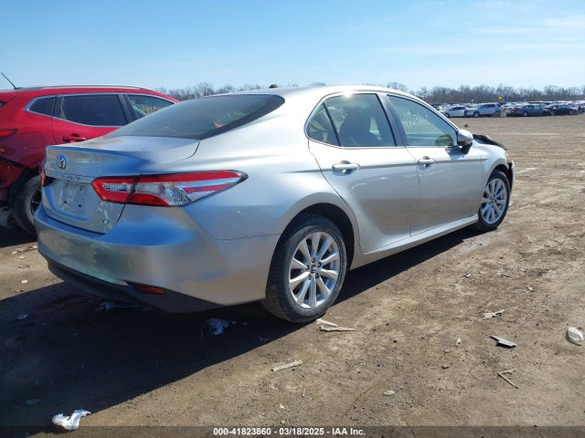 JTNB11HKXJ3014517 Toyota CAMRY LE