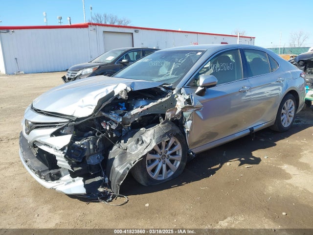 JTNB11HKXJ3014517 Toyota CAMRY LE
