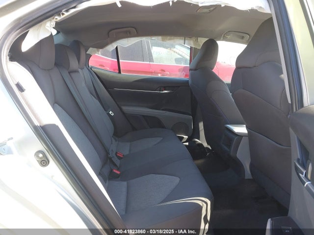 JTNB11HKXJ3014517 Toyota CAMRY LE