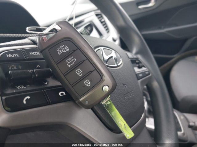 3KPC24A39KE075524 Hyundai ACCENT SE