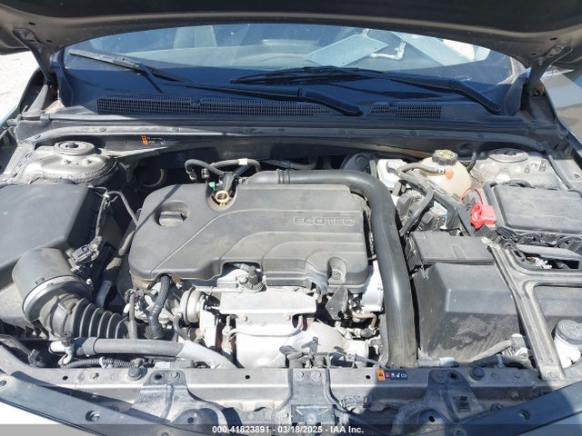 1G1ZD5STXLF093829 Chevrolet Malibu Fwd Lt