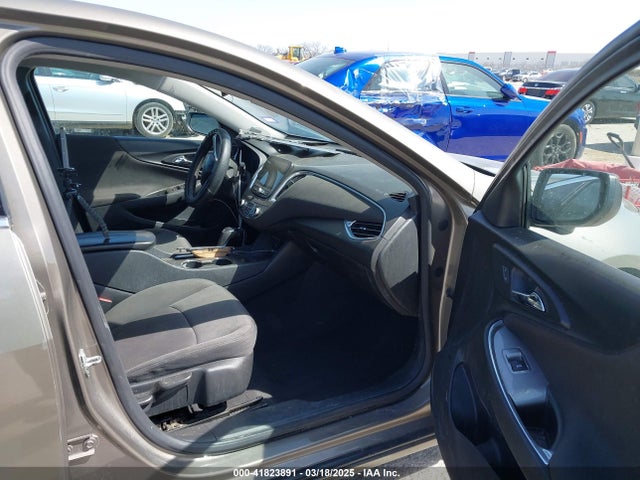 1G1ZD5STXLF093829 Chevrolet Malibu Fwd Lt