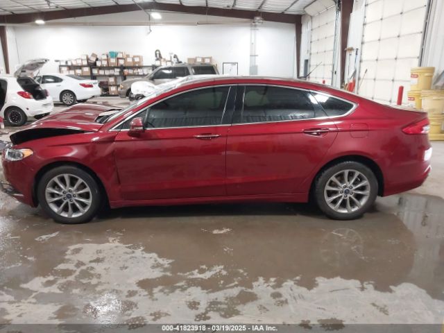 3FA6P0HD8HR405800 Ford FUSION SE