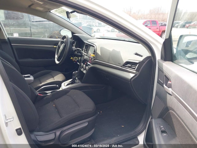 5NPD84LF1KH478810 Hyundai ELANTRA SEL
