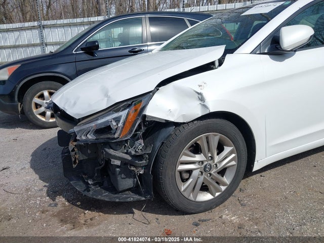 5NPD84LF1KH478810 Hyundai ELANTRA SEL