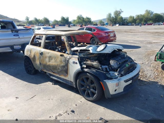 2005 MINI COOPER S WMWRE33595TL14458 Photo 0