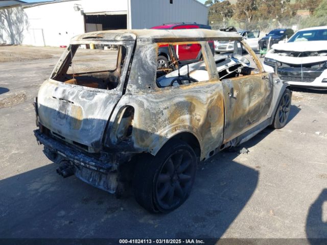 2005 MINI COOPER S WMWRE33595TL14458 Photo 3