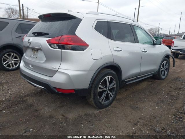 2018 NISSAN ROGUE JN8AT2MT4JW464018 Photo 3